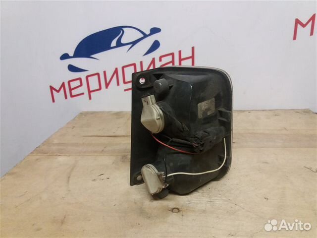 Фонарь задний в бампер правый Opel Vivaro 2009