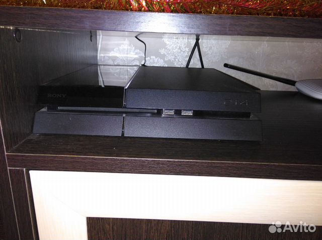 Игровая консоль Sony PS4