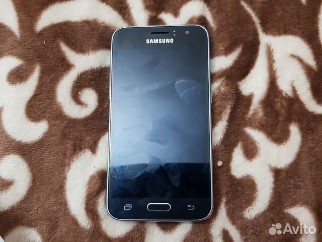 Телефон SAMSUNG J1 2016 Телефон SAMSUNG J1 2016