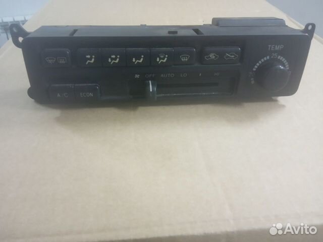 Блок управления климат-контролем Toyota Vista SV40