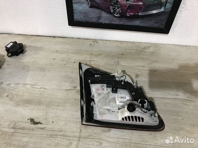 Фонарь правы крышки багажника Mercedes GL166X166 Фонарь правы крышки багажника Mercedes GL166X166
