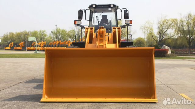 Фронтальный погрузчик Lonking ZL50NC г/п 5 тонн Фронтальный погрузчик Lonking ZL50NC г/п 5 тонн