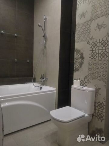 2-к квартира, 74 м², 1/5 эт.