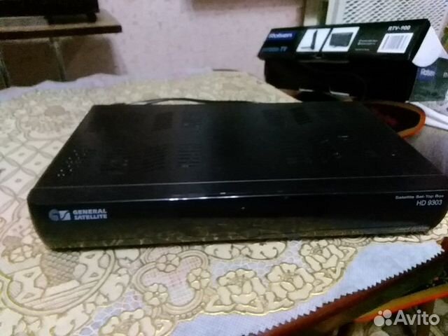 Спутниковый ресивер HD 9303