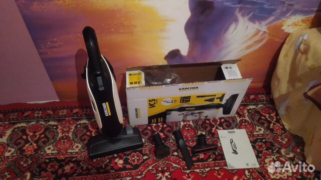 Вертикальный пылесос karcher VC5 Вертикальный пылесос karcher VC5