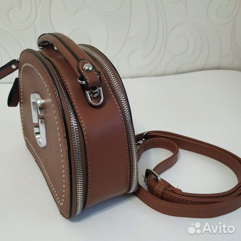 Сумка коричневая новая на ремне Сумка коричневая новая на ремне