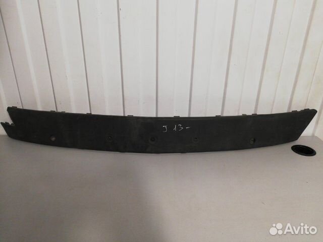 Накладка переднего бампера под гос номер передняя