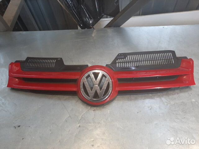Решетка радиатора Volkswagen Golf 5 1K1 AXW 2007 Решетка радиатора Volkswagen Golf 5 1K1 AXW 2007