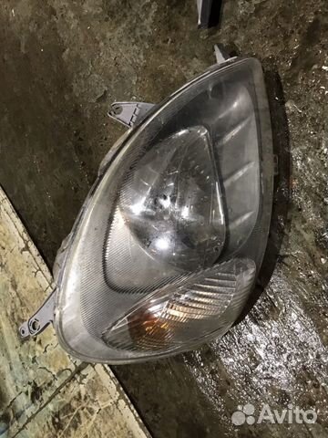 Фара toyota vitz Фара toyota vitz