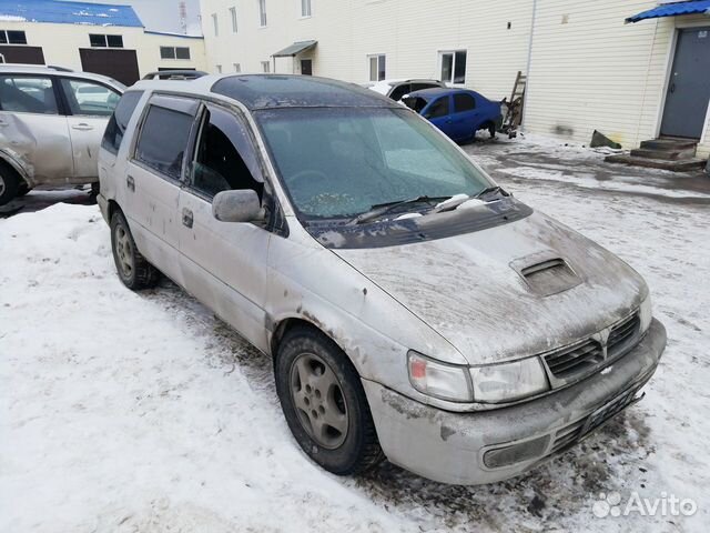 Разбор mitsubishi. Mitsubishi Chariot и RVR. Mitsubishi Chariot и RVR рядом. Митсубиси Шариот 1995 фишки. Митсубиси Шариот 1992 автоматическая коробка