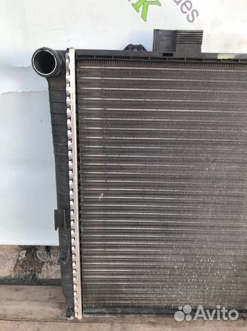 Радиатор двс Mercedes E-Class W210 111.957 2.0L Радиатор двс Mercedes E-Class W210 111.957 2.0L