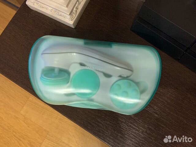 Аппарат для чистки и уходу за лицом