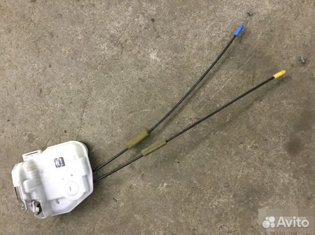 Замок передний правый Ситроен С4 Аиркросс с 2012г