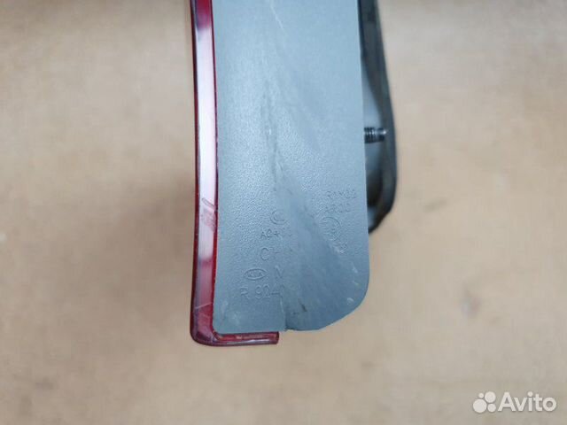 Фонарь правый Kia Rio 3