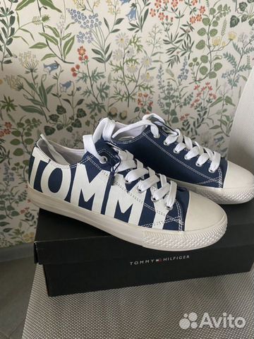 Кеды Tommy Hilfiger Новые 35 размер Кеды Tommy Hilfiger Новые 35 размер