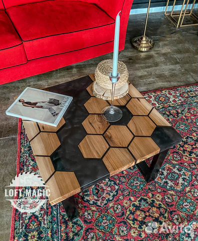 Стол-соты из слэба карагача Black Wood Hexagon Стол-соты из слэба карагача Black Wood Hexagon
