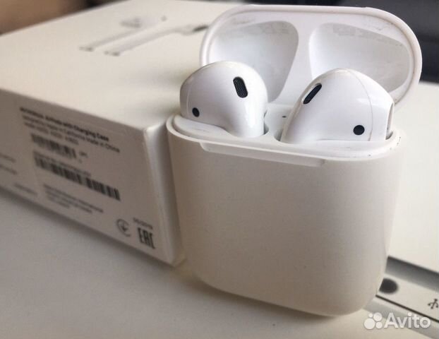 Apple AirPods 2