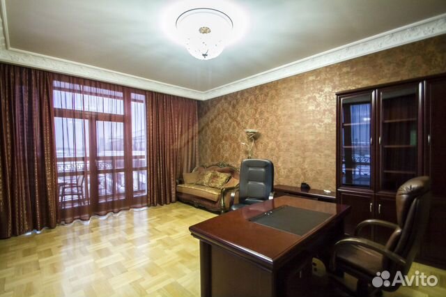 4-к квартира, 190 м², 8/10 эт. 4-к квартира, 190 м², 8/10 эт.