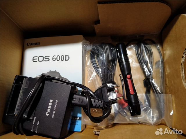 Фотоаппарат кенон EOS 600