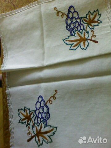 Салфетка и Столешница. Ручная вышивка гладью Салфетка и Столешница. Ручная вышивка гладью