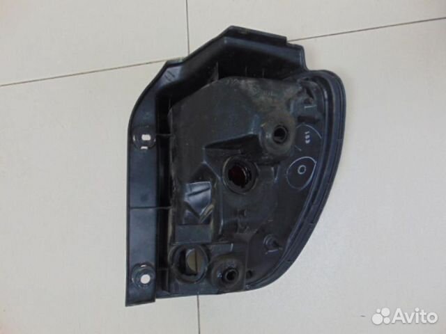 Фонарь задний наружный левый Lexus RX 300 XU10 199