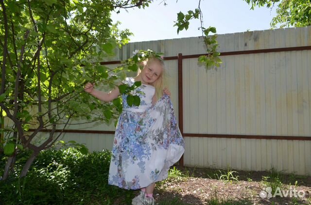 Платье на девочку. 5-7 лет Платье на девочку. 5-7 лет