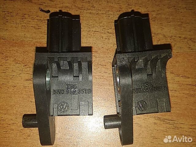 Датчик удара Air BAG 5N095935B VW Tiguan