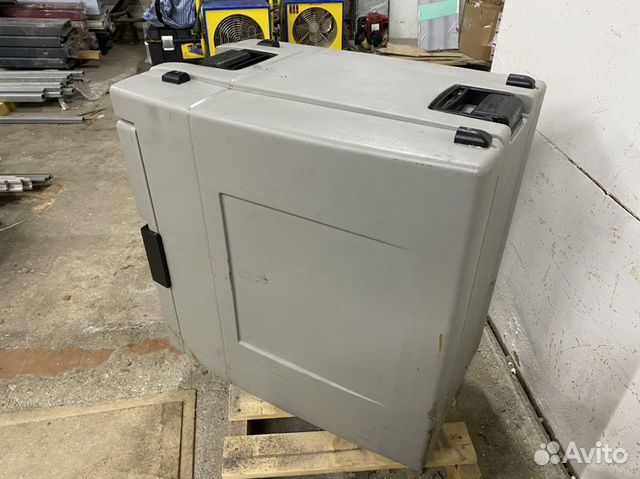 Термоконтейнер 89 литров Термоконтейнер 89 литров