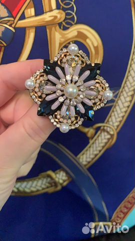 Брошь Брошь