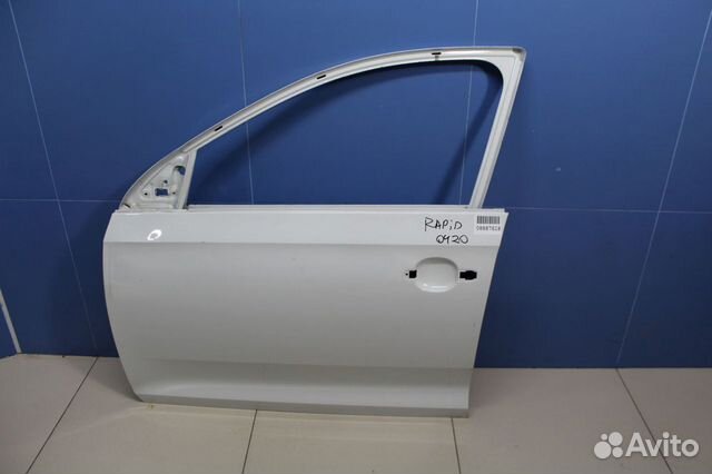 Дверь левая передняя Skoda Rapid