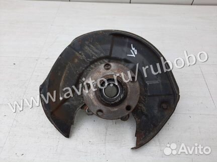 Кулак задний левый Audi Allroad C5 BEL 2002