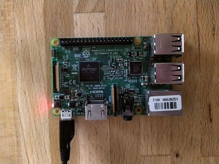 Одноплатный компьютер Raspberry Pi 3 Model B v1.2