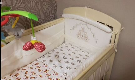 Мягкий бортик для детской кроватки