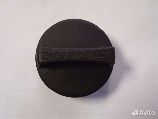 Крышка маслозаливной горловины Toyota Lexus
