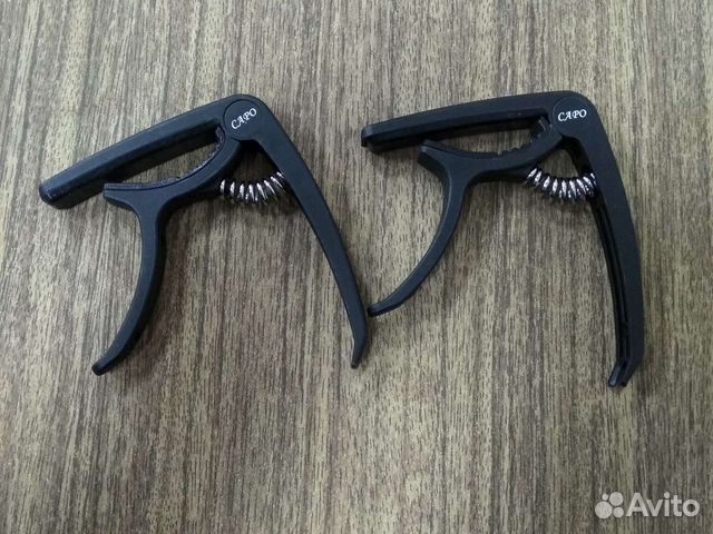 Каподастры, звукосниматели, тюнер