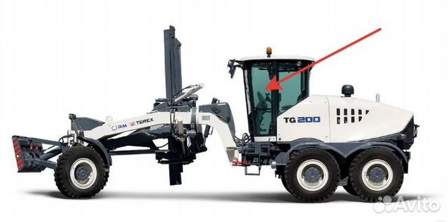 Стекло двери левое грейдера TG 140/180/200/250