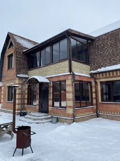 Коттедж 160 м² на участке 11 сот.