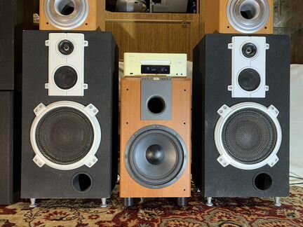 Сабвуфер JBL LX2000 SUB