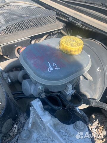 Главный тормозной цилиндр Ауди A8 d2