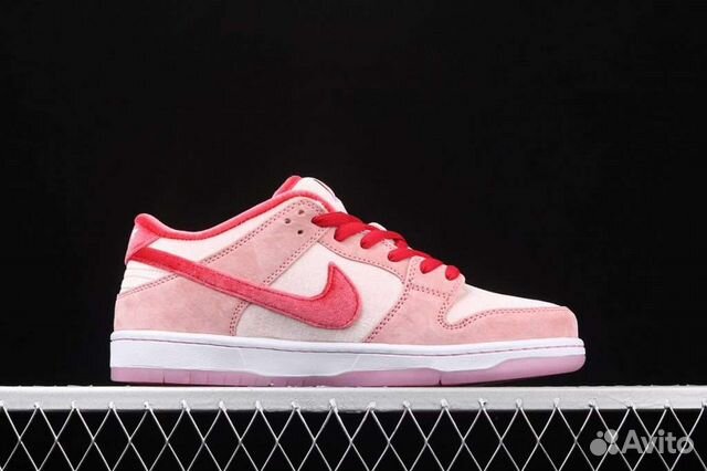 StrangeLove x Nike SB Dunk Low “Valentine’s Day”