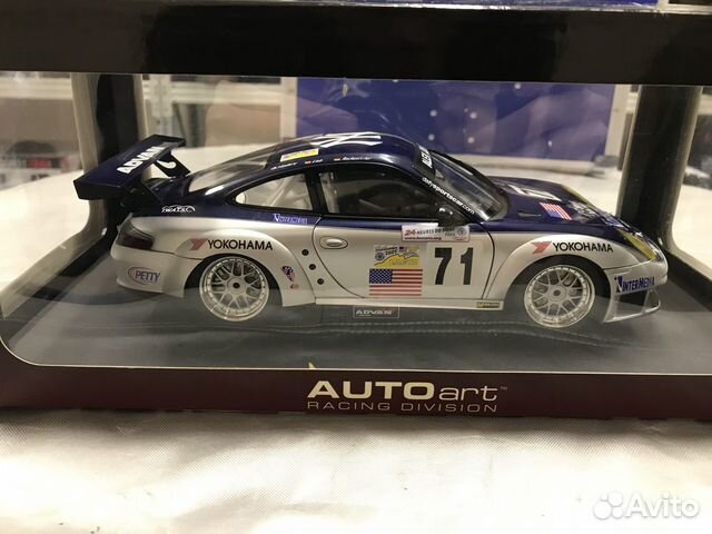 Autoart Porsche 911 GT3 RSR 2005 Alex Job #71