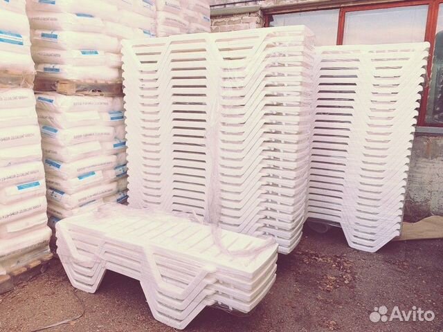 Лежаки шезлонги пляжные пластиковые арт 5885144245