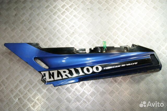 Пластик задний Kawasaki ZZR1100-1, ZXT10C