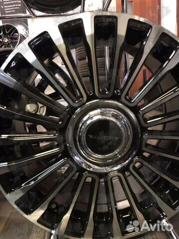 Литые диски на Rangе Rover Sport R22