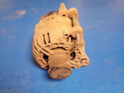 Генератор 140A Volkswagen / Skoda /Audi