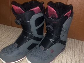 Сноубордические ботинки новые
