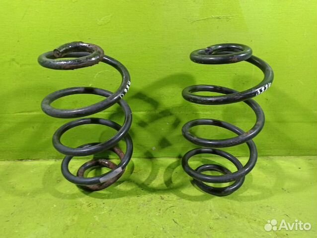 Пружина задняя Nissan Note E11 HR16DE 2008