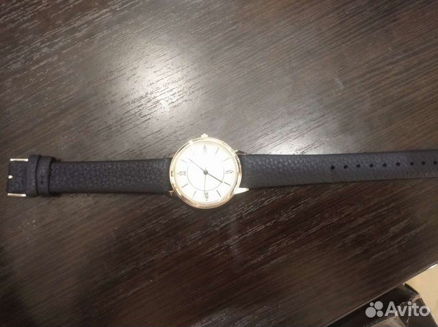 Часы новые