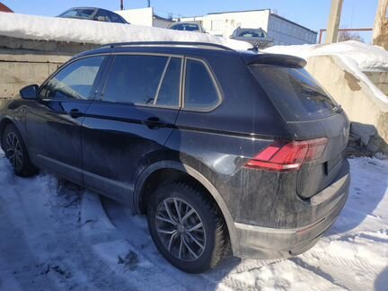 Volkswagen Tiguan 2.0 AMT, 2021, 18 000 км