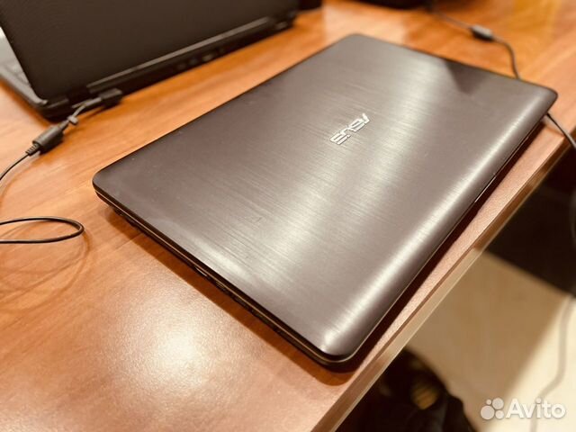 Игровой ноутбук Asus x540ub-dm048t